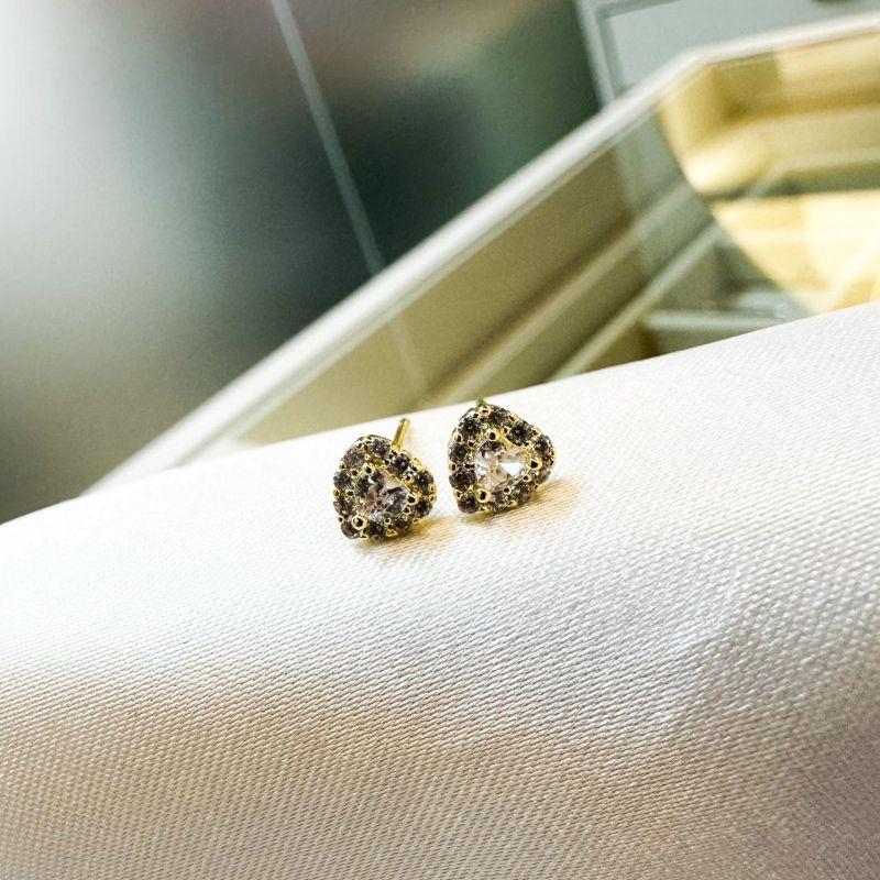 Brinco Coração Zircônias