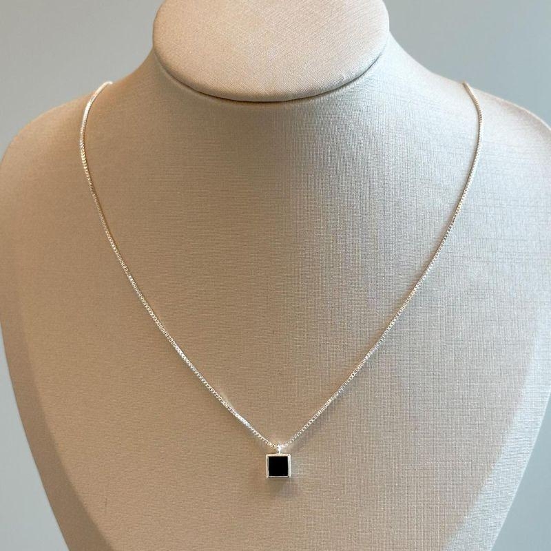 Colar Quadrado Zircônia Preta