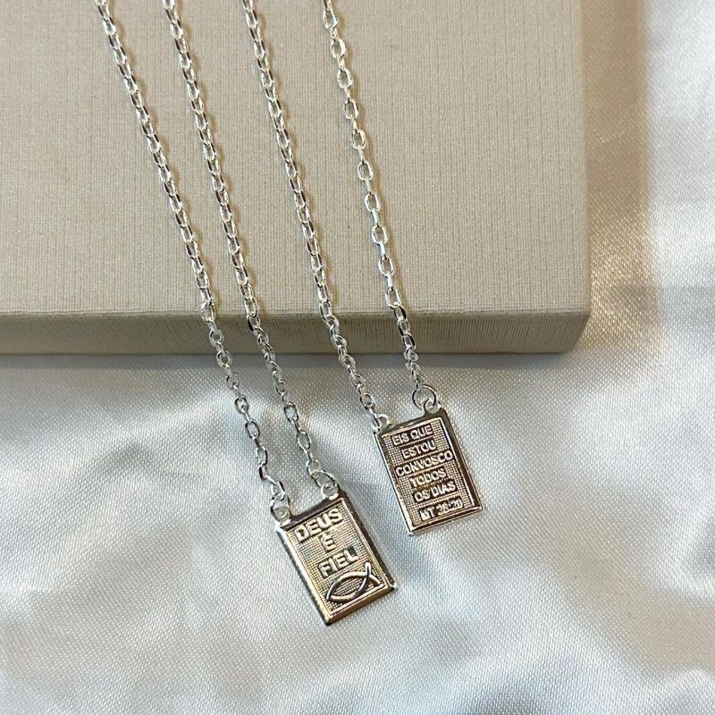 Escapulário Deus é Fiel