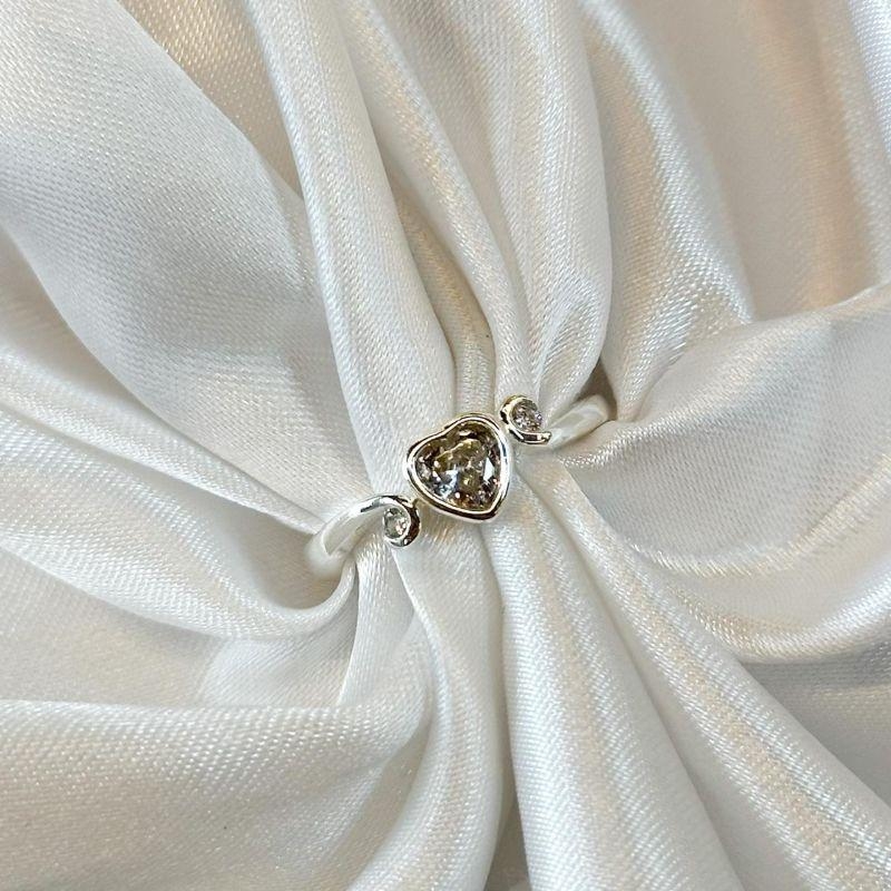 Anel Coração Zircônia com Detalhe Aro