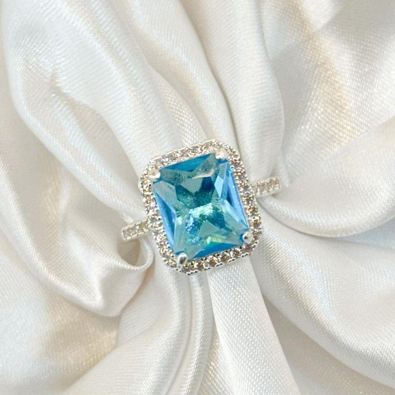 Anel Cravejado Zircônia Azul