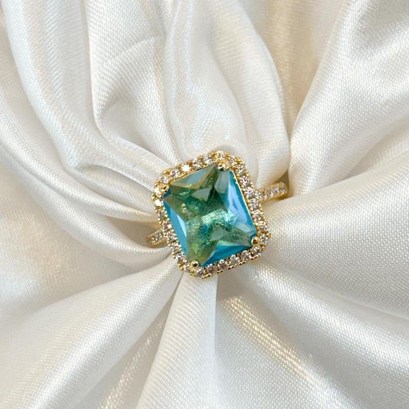 Anel Cravejado Zircônia Azul