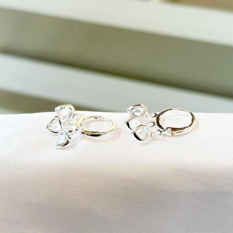 Brinco Três Corações Pendurados