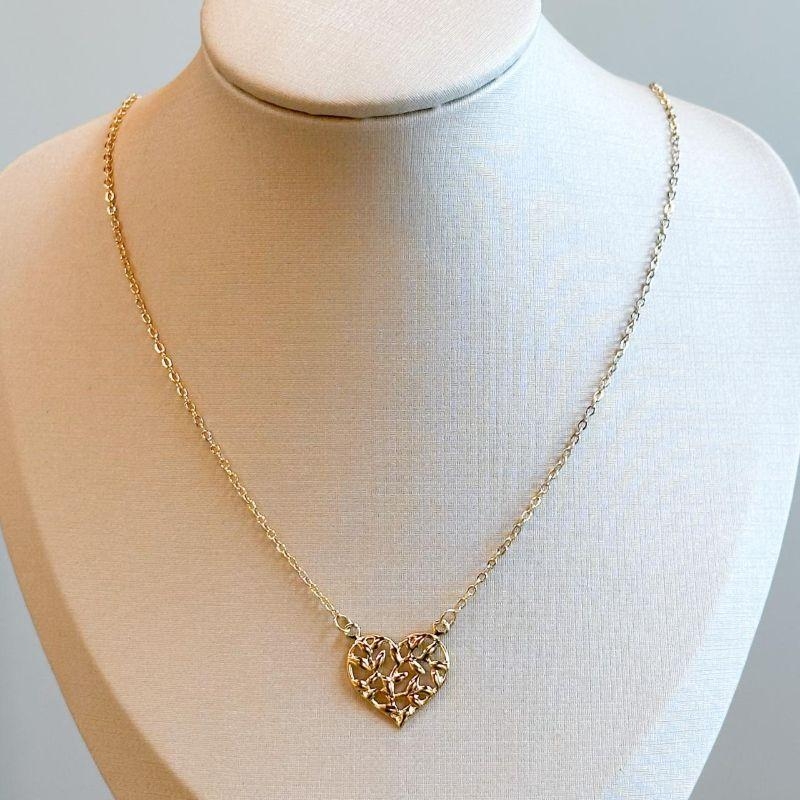 Colar Coração Folhagem