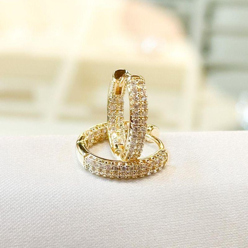 Brinco Argolinha Cravejado Interno