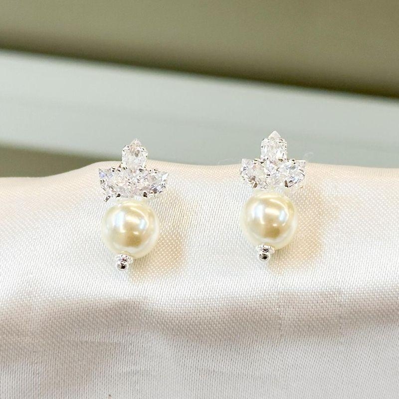 Brinco Coroa Pérola Pendurada