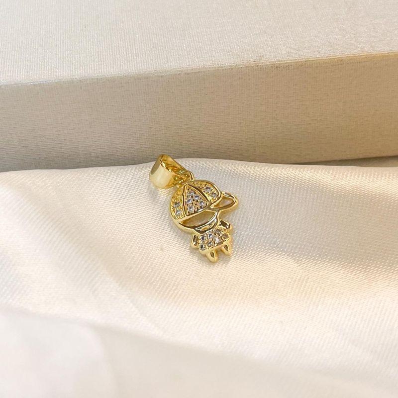 Pingente Menino com Boné