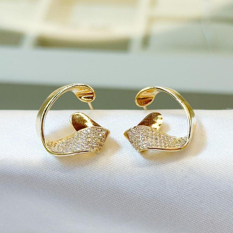 Brinco Orgânico Cravejado