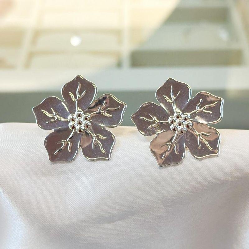 Brinco Pétala Grande