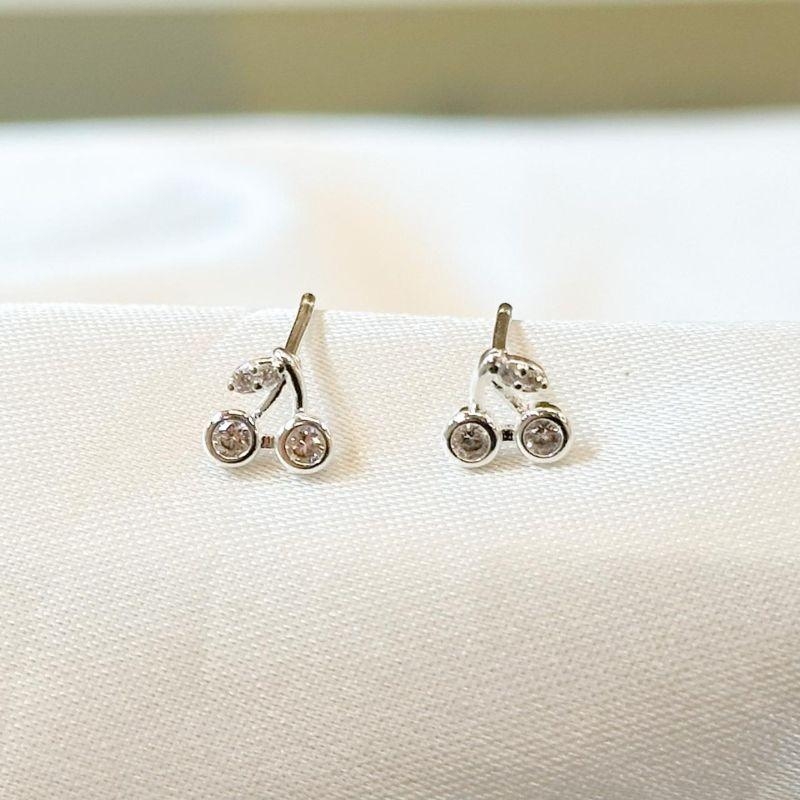 Brinco Cereja Zircônia