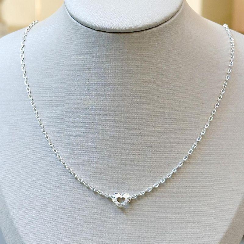 Colar Coração Vazado