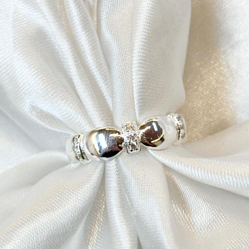 Anel Oval com Zircônias