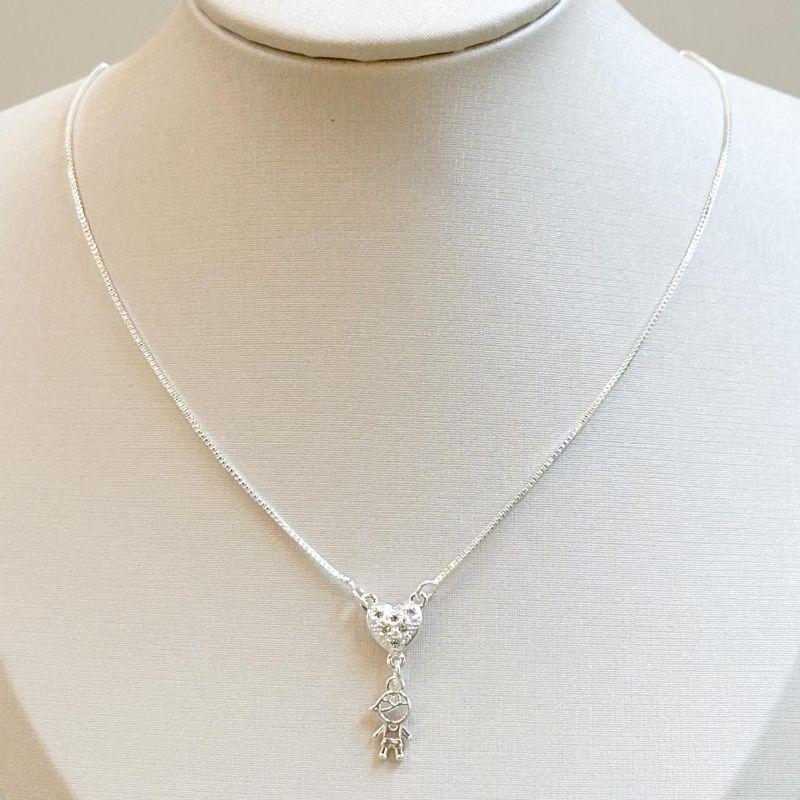 Colar Coração Cravejado Um Menino