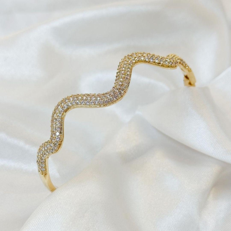 Bracelete Ondulado Cravejado