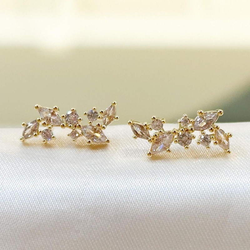 Brinco Folhas Zircônia