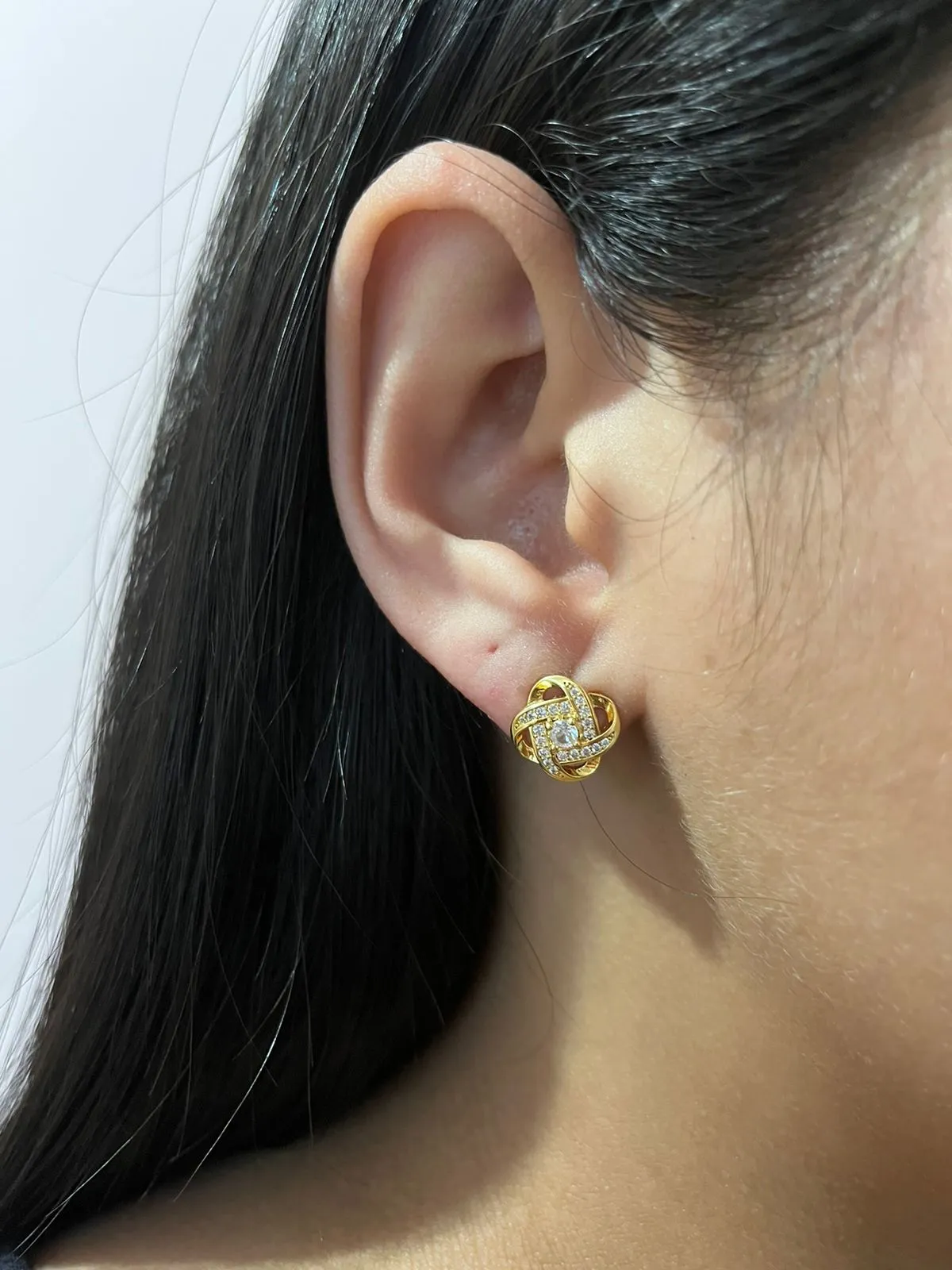 Brinco Flor Zirconia C/ Pedra