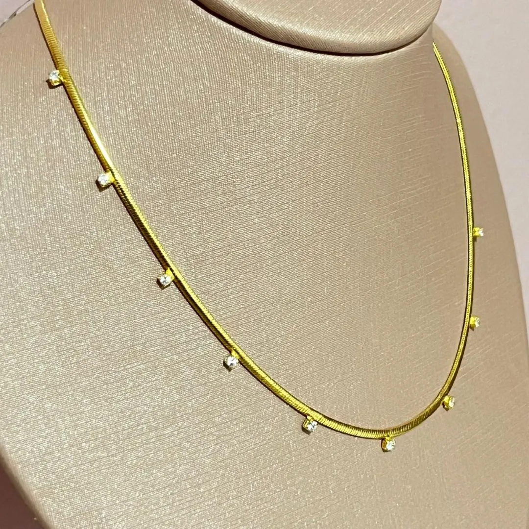 Colar Choker Fita com Pontos de Luz