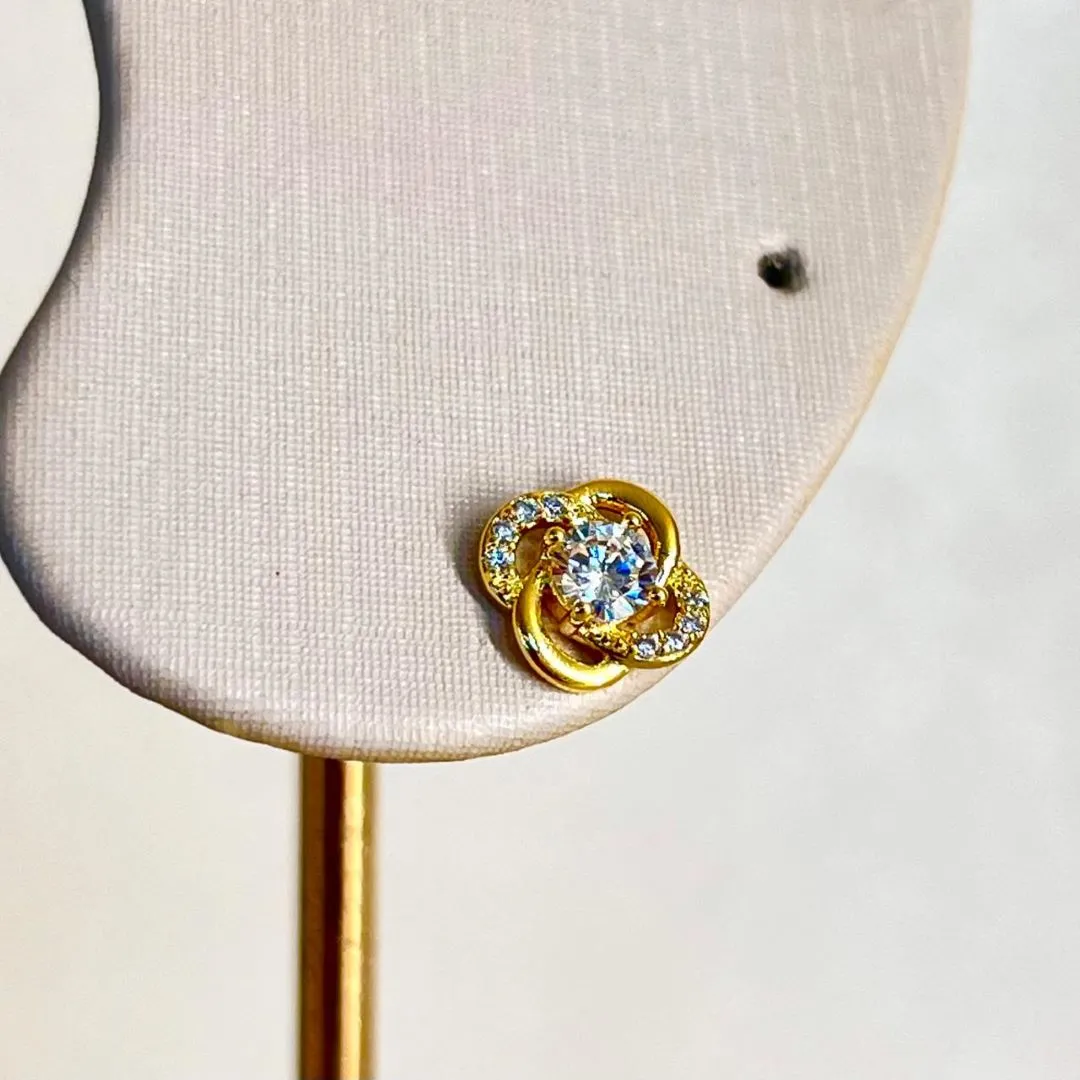 Brinco Flor Zircônia