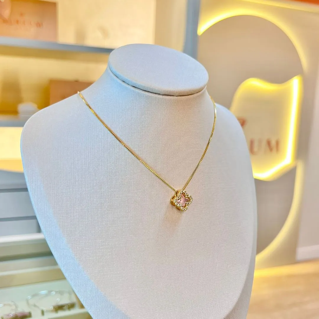 Colar Van Cleef Rosa