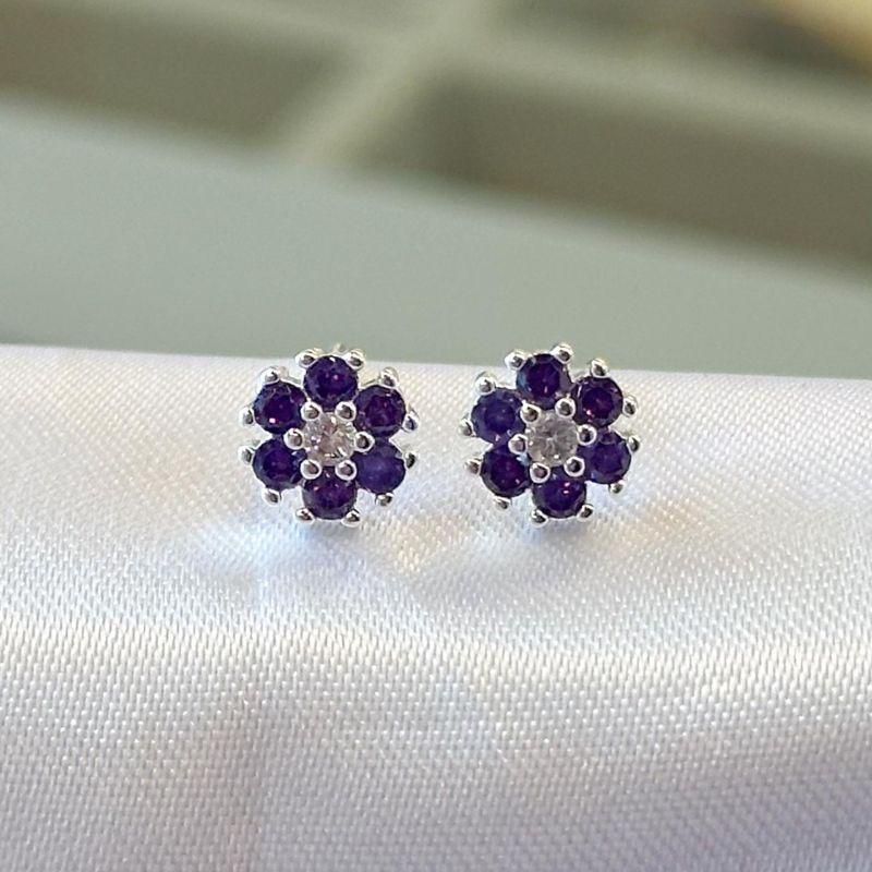 Brinco Flor Lilas