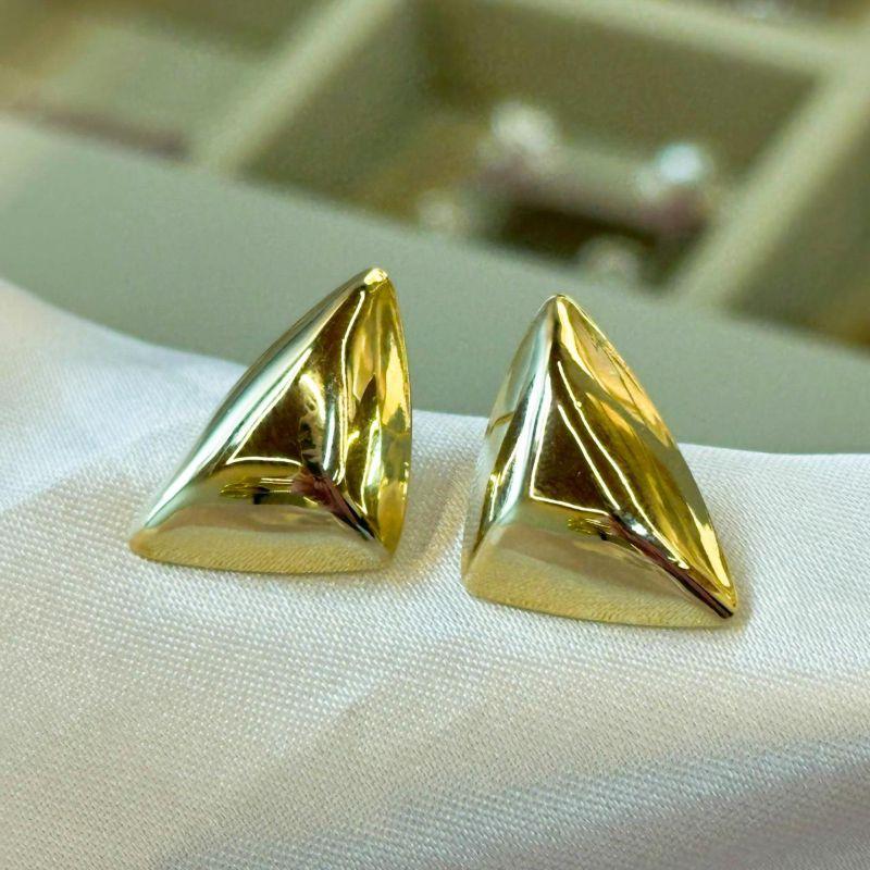Brinco Triangulo