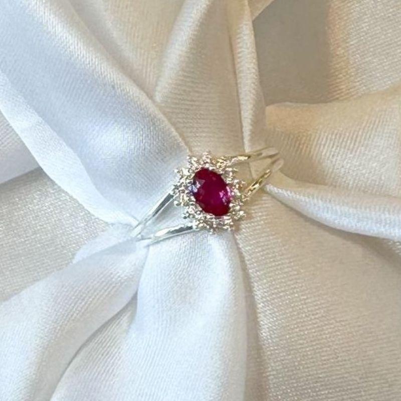 Anel Solitário Oval Azul Vermelho