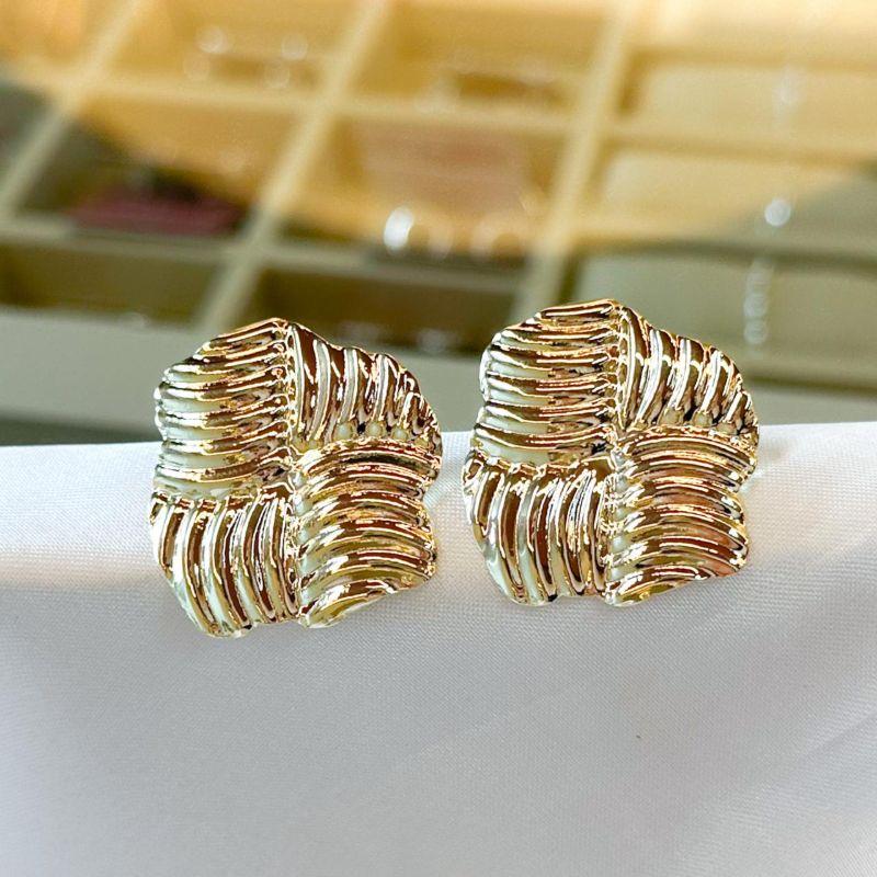 Brinco Quadrado Listras