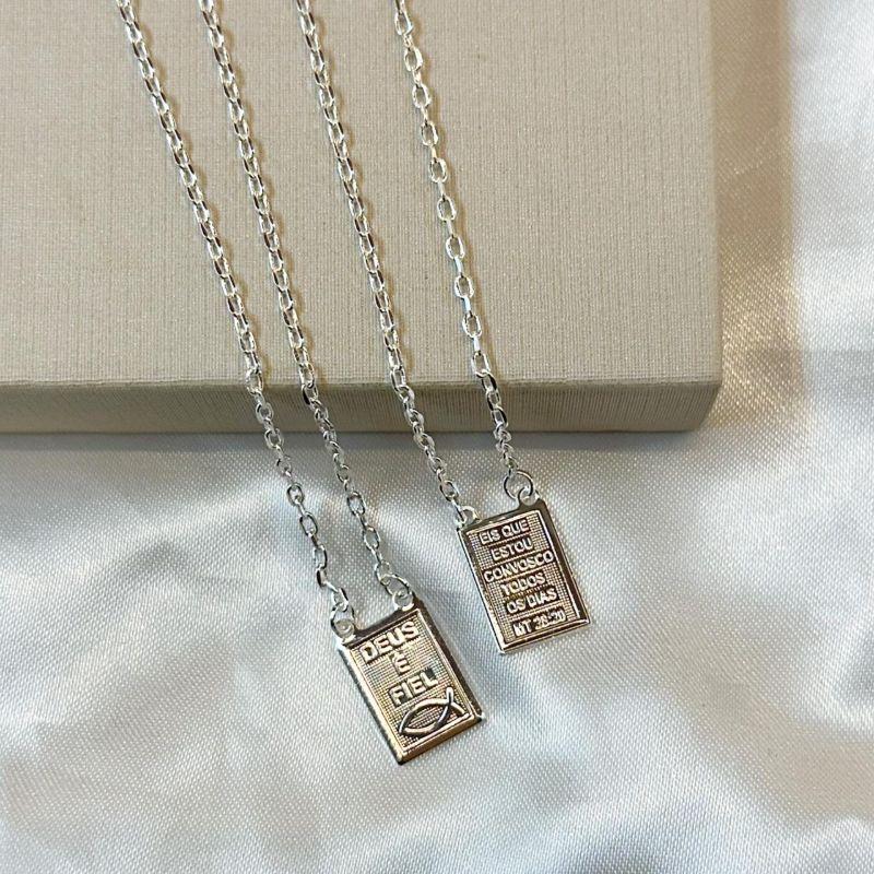 Escapulário Deus é Fiel