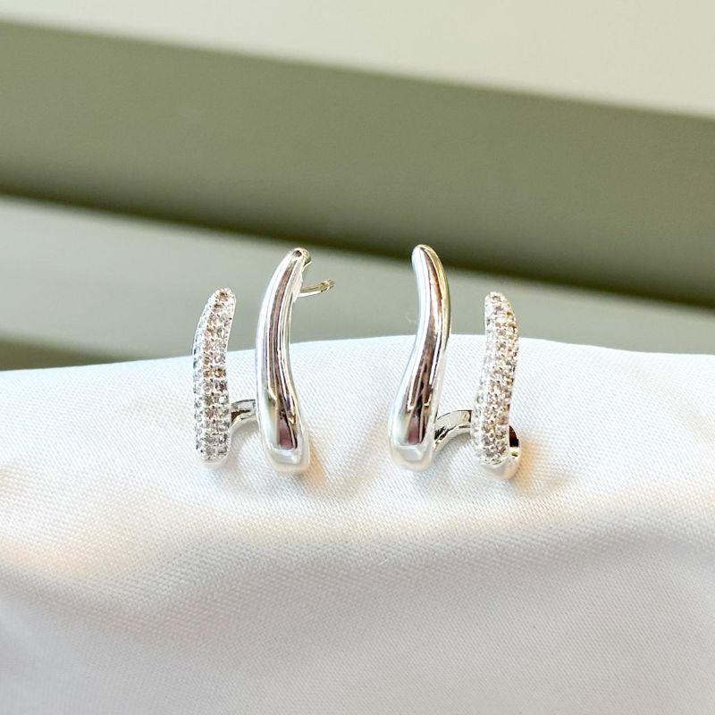 Brinco Pontas Onduladas