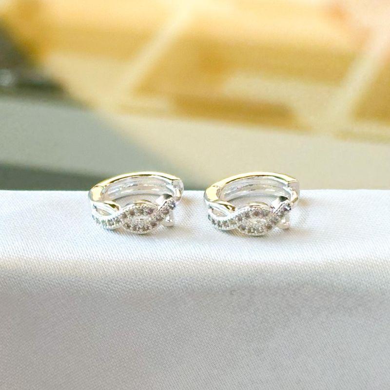 Brinco Trançado Cravejado