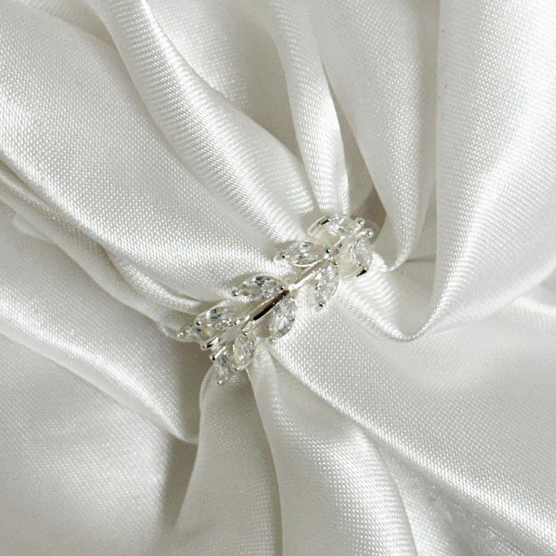 Anel Folhas em Navetes