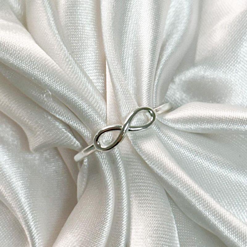 Anel Infinito Liso Vazado