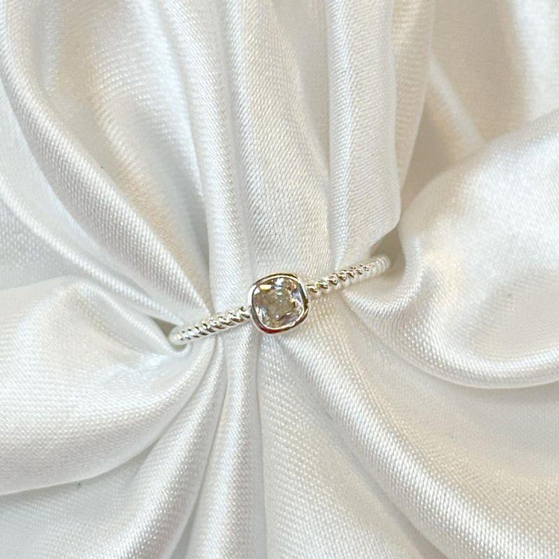 Anel Zircônia Quadrada Aro Bolinhas