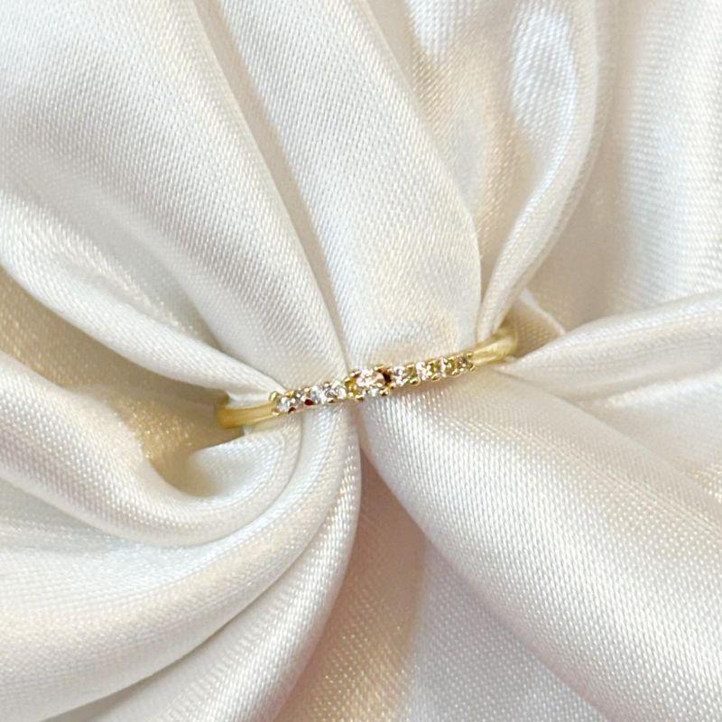 Anel Zircônias no Topo