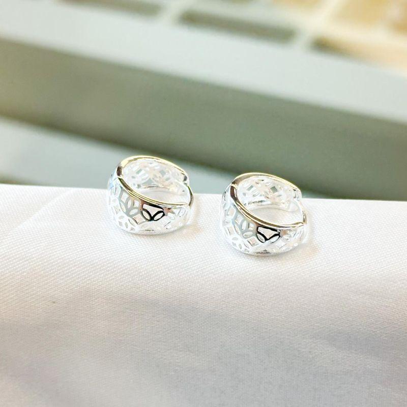 Brinco Argolinha Borboleta Vazada