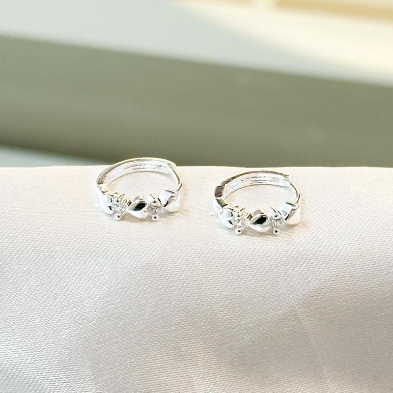 Brinco Argolinha Coração Lisa e Zircônia