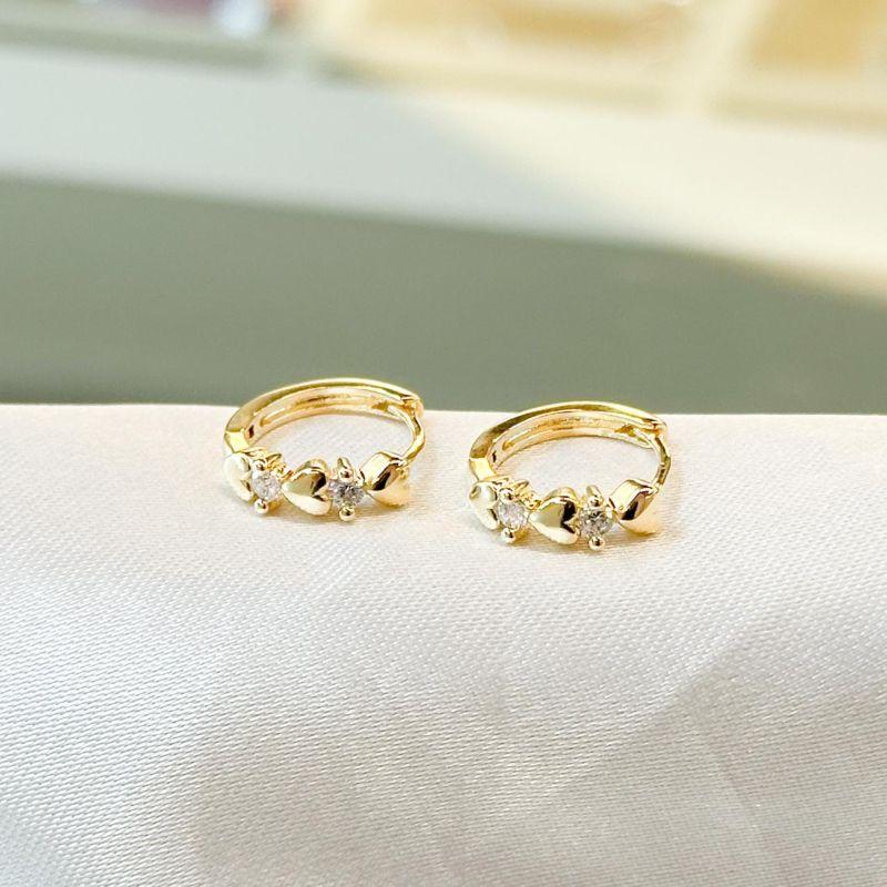 Brinco Argolinha Coração Lisa e Zircônia