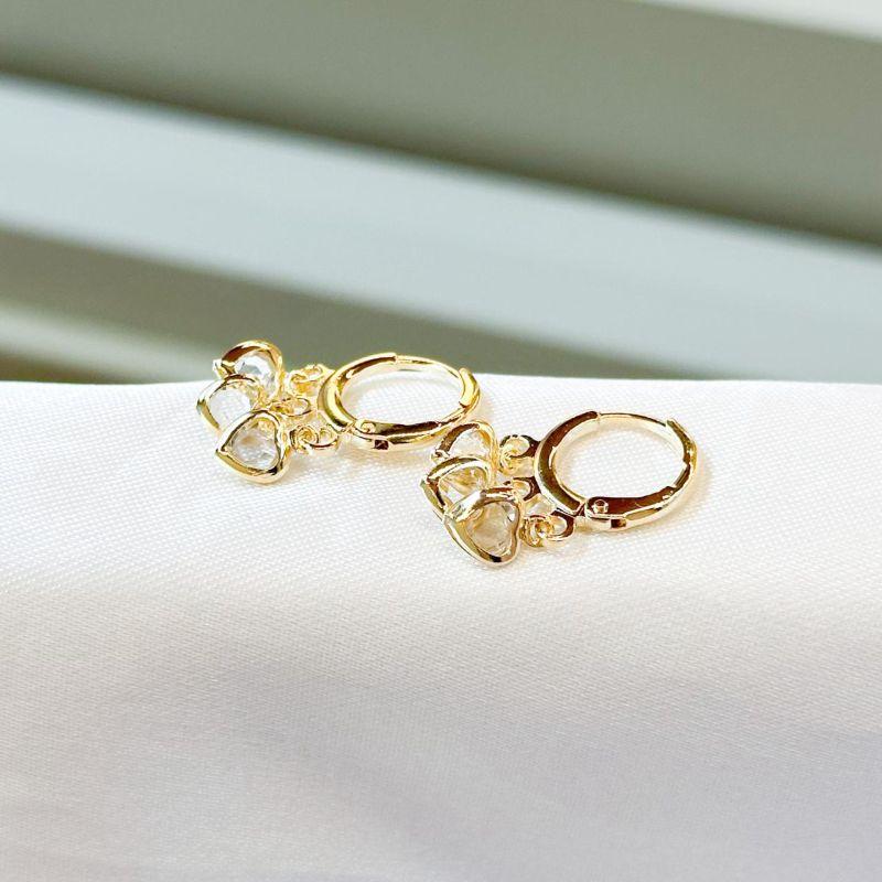 Brinco Três Corações Pendurados