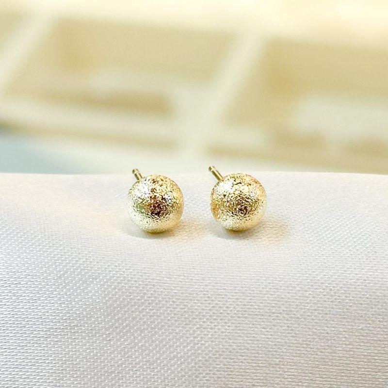 Brinco Bolinha Fosca M