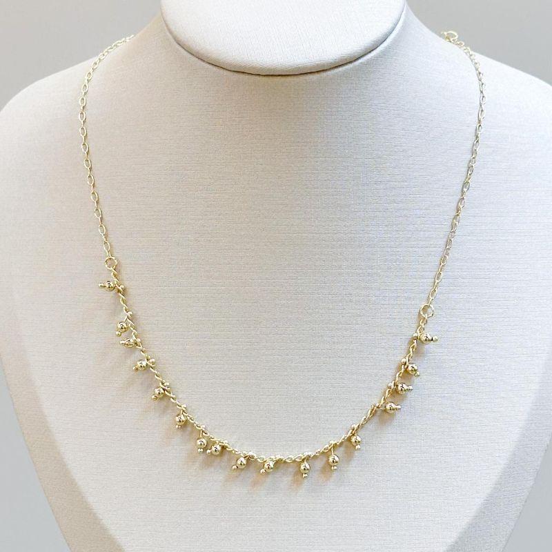 Colar Bolinhas Penduradas