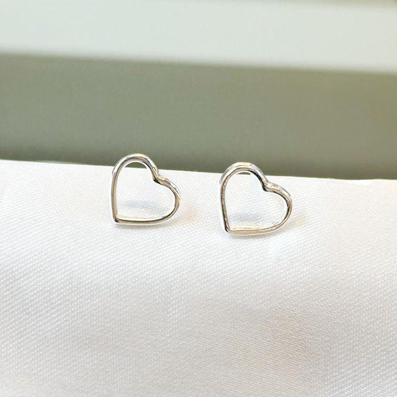 Brinco Coração Vazado