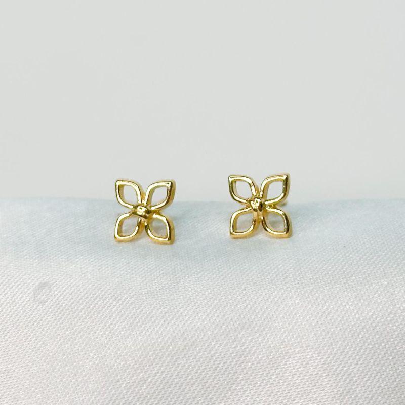 Brinco Flor Quatro Petalas