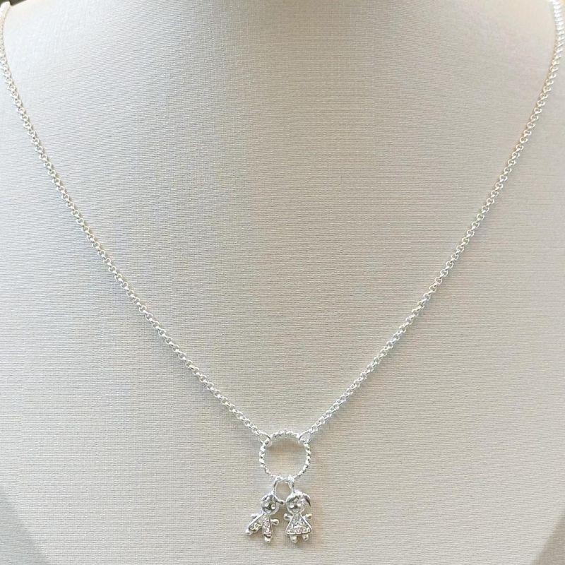 Colar Pingente Circulo Casal Filhos