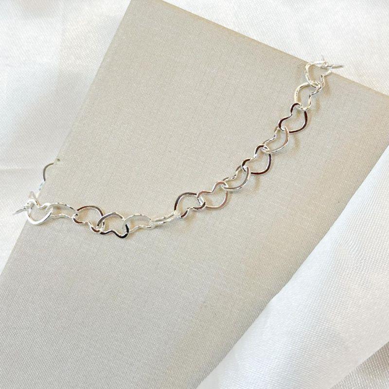 Tornozeleira Corações Vazados