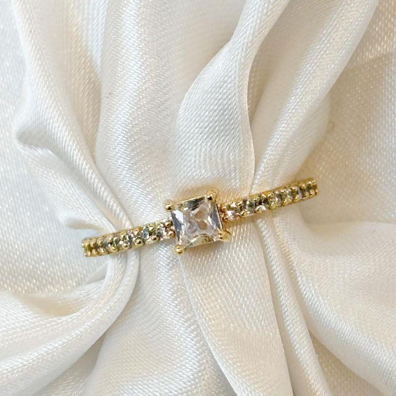 Anel Solitário Quadrado Aro Cravejado