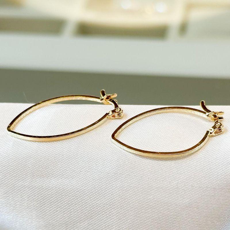 Brinco Gota Fio Quadrado